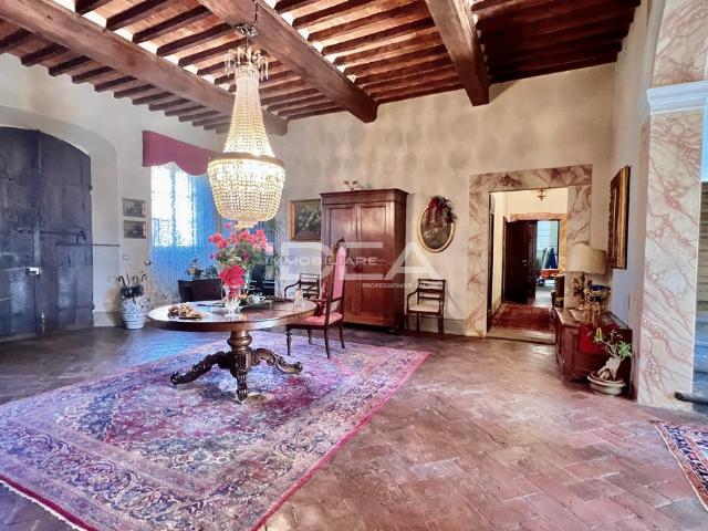 Villa Indipendente in vendita a Pontedera, Toscana