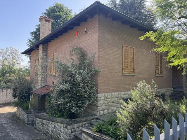 Villa Indipendente in vendita a Unione dei comuni Valli del Reno, Lavino e Samoggia, Casalecchio Di Reno