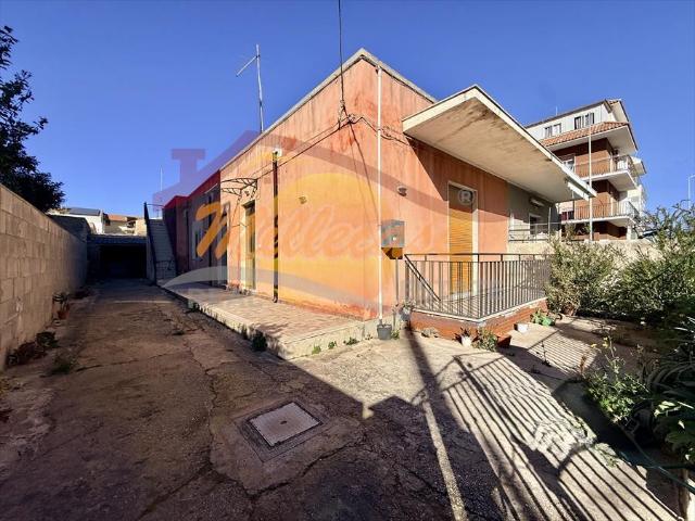 Villa Indipendente in vendita a Epipoli, Siracusa