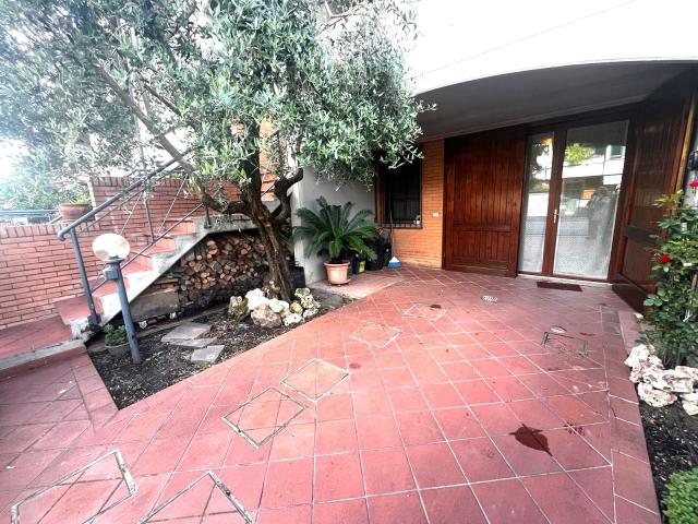 Villa Indipendente in vendita a San Martino, Campi Bisenzio