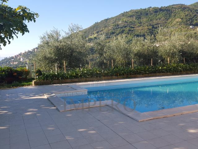Villa Indipendente in vendita a Zanin, Ventimiglia