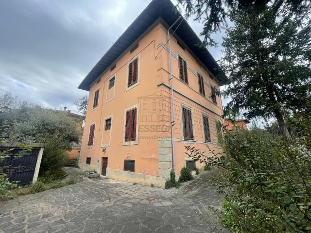 Villa Indipendente in vendita a Sant'Anna, Bagni Di Lucca Ponte