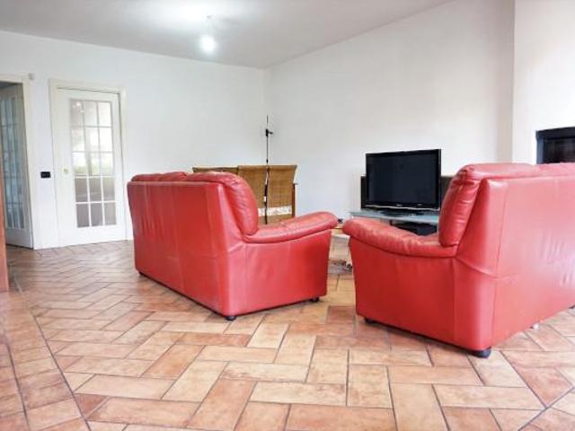 Villa Indipendente in vendita a Bonate Sopra, Lombardia