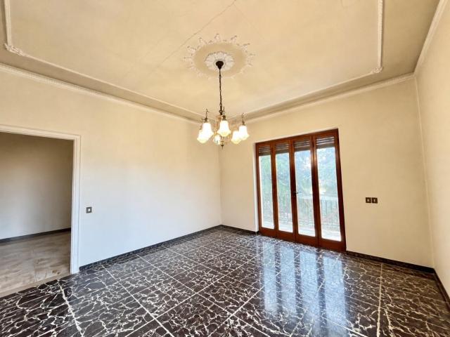 Villa Indipendente in vendita a San Cassiano a Vico, Bagni Di Lucca Ponte