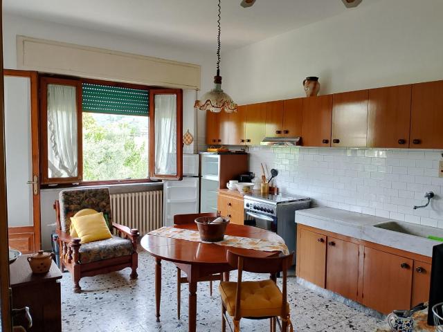 Villa Indipendente in vendita a San Michele di Moriano, Bagni Di Lucca Ponte