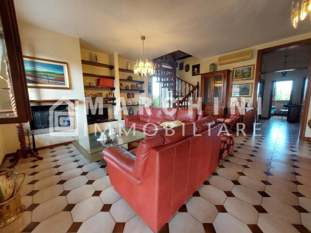 Villa Indipendente in vendita a San Quirico di Moriano, Bagni Di Lucca Ponte