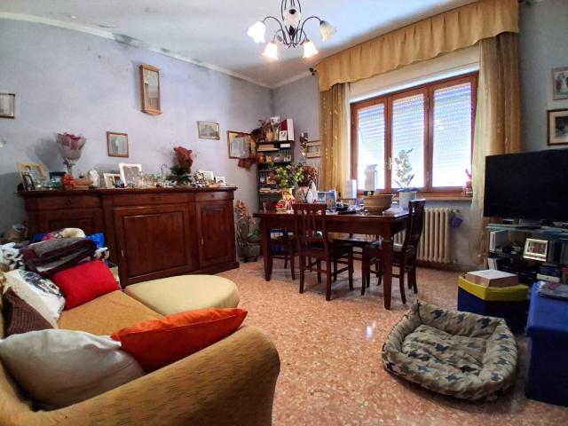Villa Indipendente in vendita a Unione dei comuni Media Valle del Serchio, Borgo A Mozzano