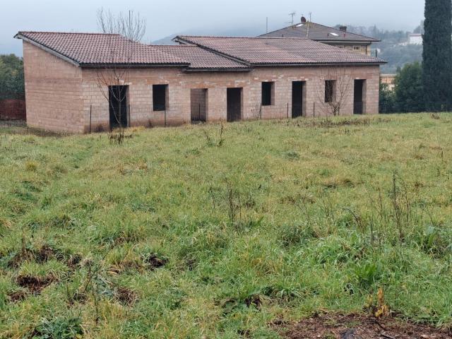 Villa Indipendente in vendita a San Lorenzo a Vaccoli, Bagni Di Lucca Ponte