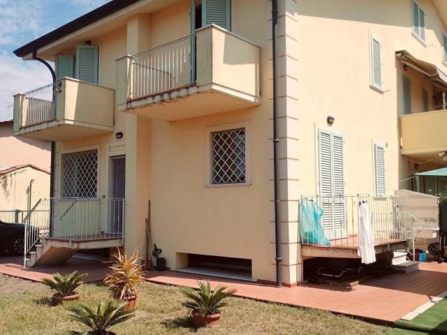 Villa Indipendente in vendita a Partaccia, Marina Di Massa