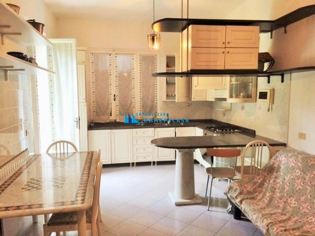 Villa Indipendente in vendita a Poveromo, Marina Di Massa