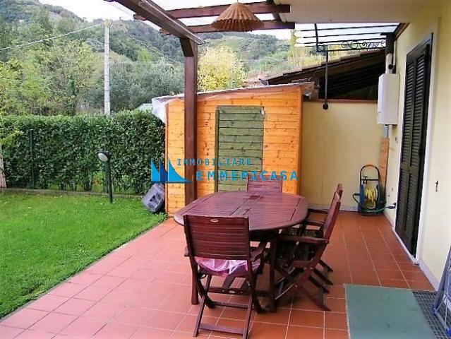 Villa Indipendente in vendita a San Lorenzo, Marina Di Massa