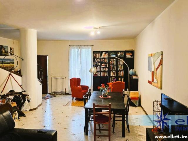Villa Indipendente in vendita a Rinchiostra, Marina Di Massa