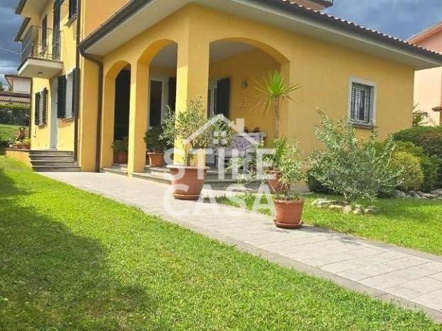 Villa Indipendente in vendita a San Salvatore, Montecarlo
