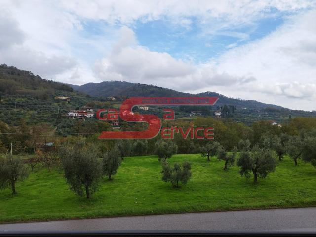 Villa Indipendente in vendita a Montecatini Terme, Pistoia