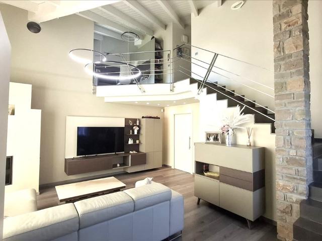 Villa Indipendente in vendita a Barriera Milano, Piacenza