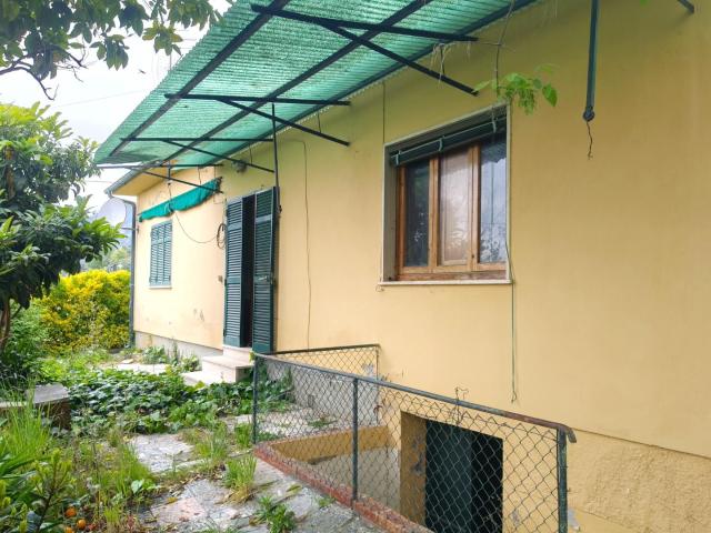 Villa Indipendente in vendita a Tonfano, Toscana