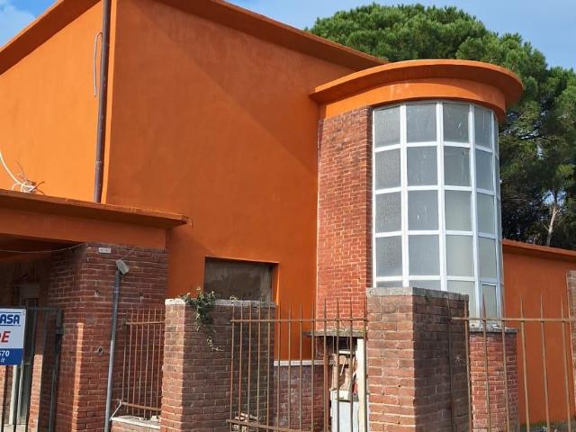 Villa Indipendente in vendita a Calambrone, Pisa