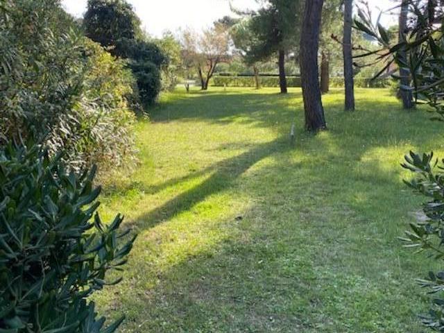 Villa Indipendente in vendita a Calambrone, Pisa