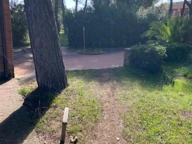Villa Indipendente in vendita a Calambrone, Pisa