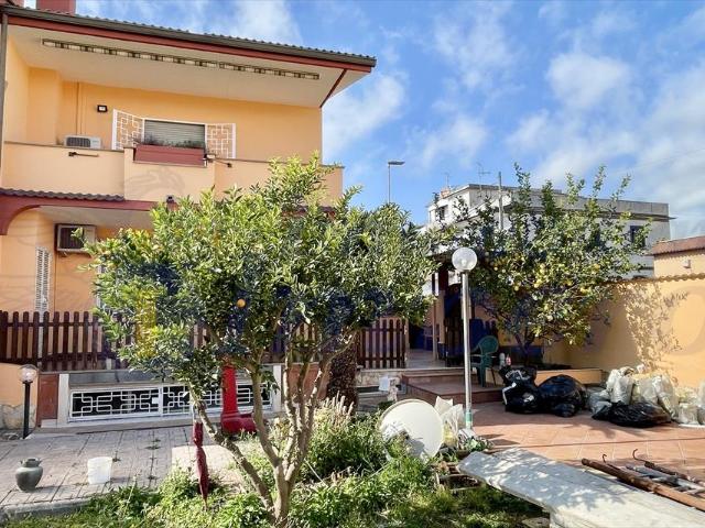 Villa Indipendente in vendita a Torvajanica, Roma Capitale