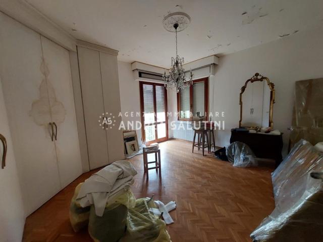 Villa Indipendente in vendita a Pontedera, Toscana