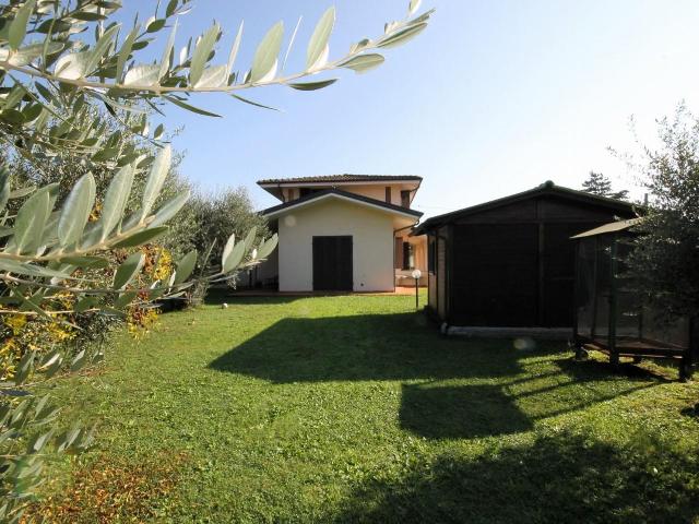 Villa Indipendente in vendita a Porcari, Toscana