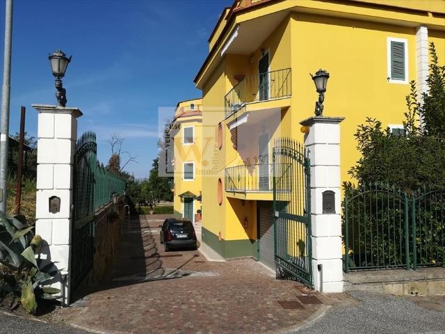 Villa Indipendente in vendita a Castagnaro, Pozzuoli