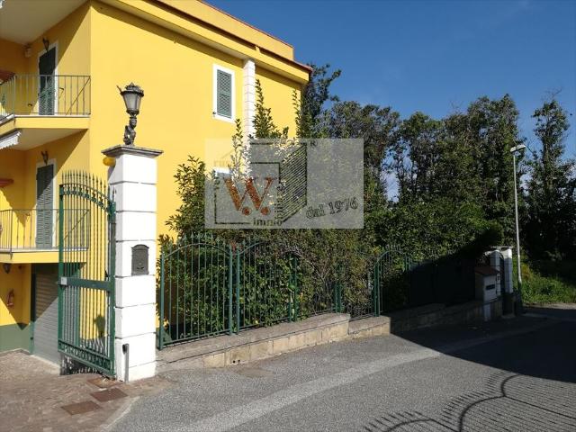 Villa Indipendente in vendita a Castagnaro, Pozzuoli