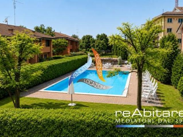 Villa Indipendente in affitto a Garbagnate Milanese, Lombardia