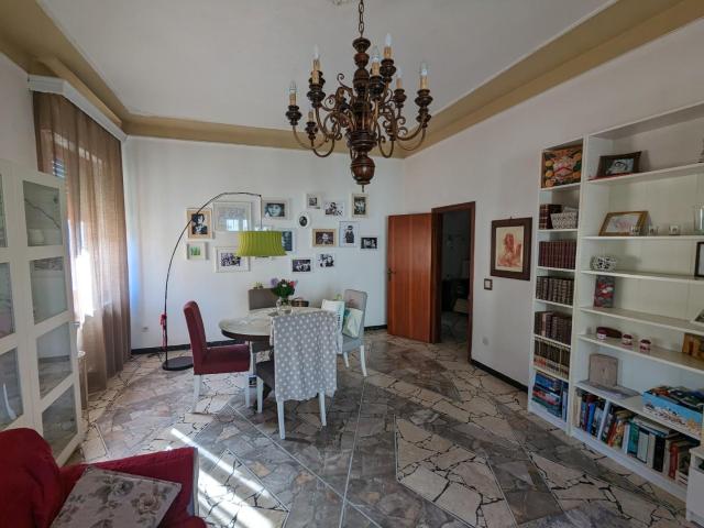 Villa Indipendente in vendita a Rosignano Marittimo, Toscana