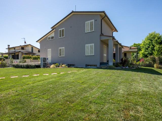 Villa Indipendente in vendita a Colignola, San Giuliano Terme