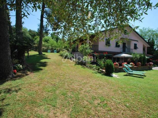 Villa Indipendente in vendita a Grisei, Sarzana