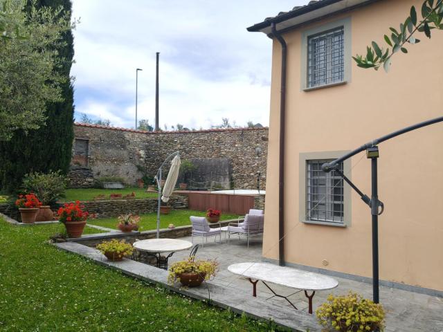 Villa Indipendente in vendita a Ripa, Seravezza