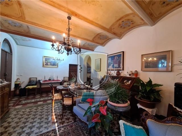 Villa Indipendente in vendita a Contrada della Civetta, Siena