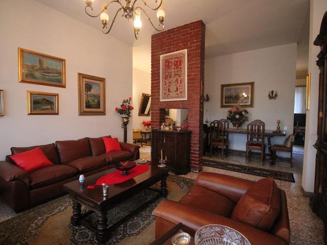 Villa Indipendente in vendita a Scacciapensieri, Siena