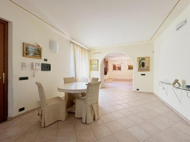 Villa Indipendente in vendita a Uzzano, Toscana