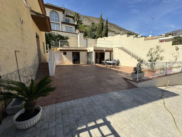 Casa en venta en Callosa D'en Sarrià, Urbanització L'Almèdia