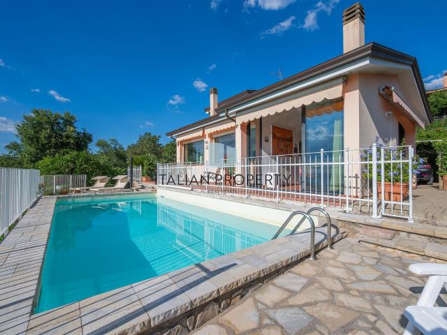 Casa in vendita a Magione, Umbria