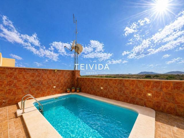 Casa en venta en Las Rosas, Arona