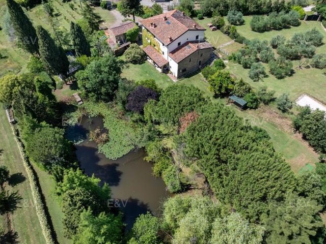Casa in vendita a Palazzo Del Pero, Toscana
