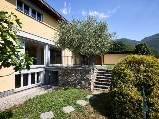 Einfamilienhaus kaufen in Taverne, Tessin