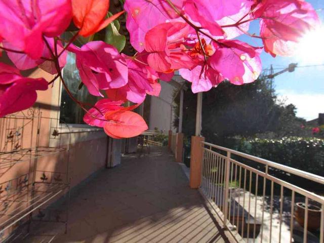 Villa Indipendente in vendita a Loano, Liguria