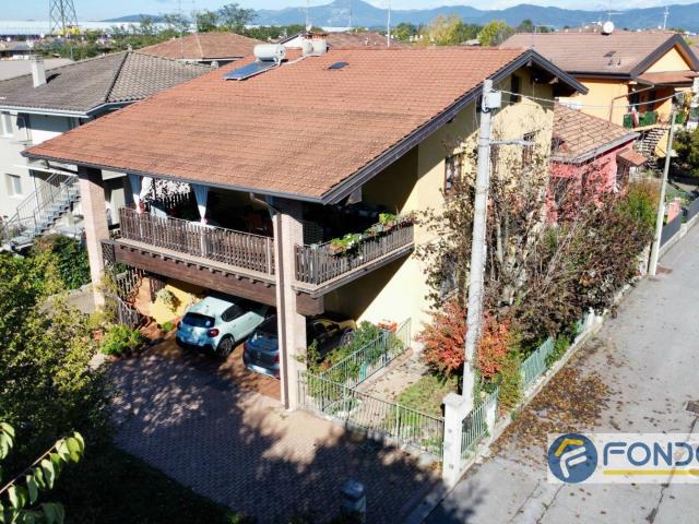 Villa Indipendente in vendita a Ospitaletto, Lombardia