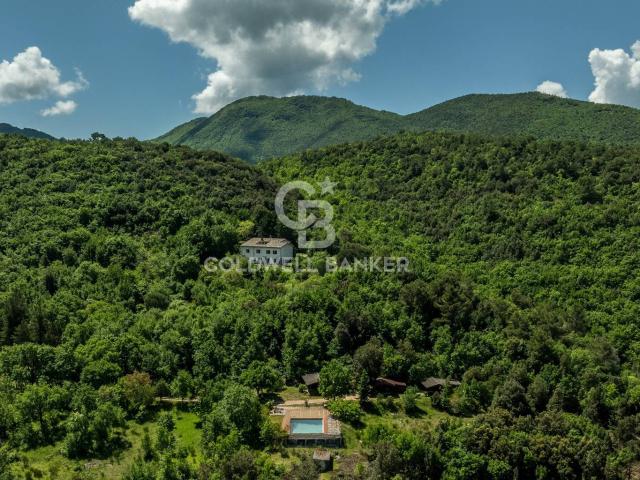 Villa Indipendente in vendita a Spoleto, Umbria