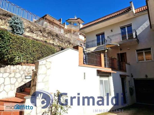 Villa Indipendente in affitto a Municipalità 1, Campania
