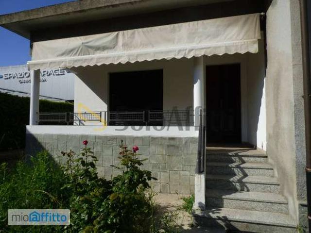 Villa Indipendente in affitto a Barca, Torino