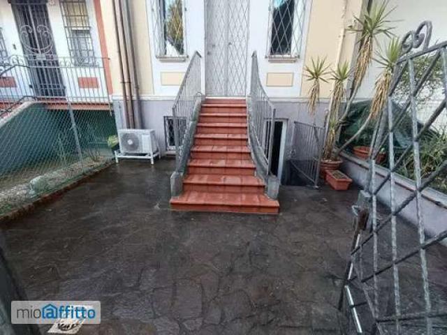 Villa Indipendente in affitto a San Giovanni, Rimini
