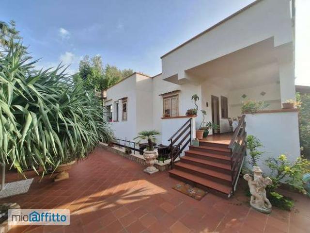 Villa Indipendente in affitto a VII Circoscrizione, Palermo