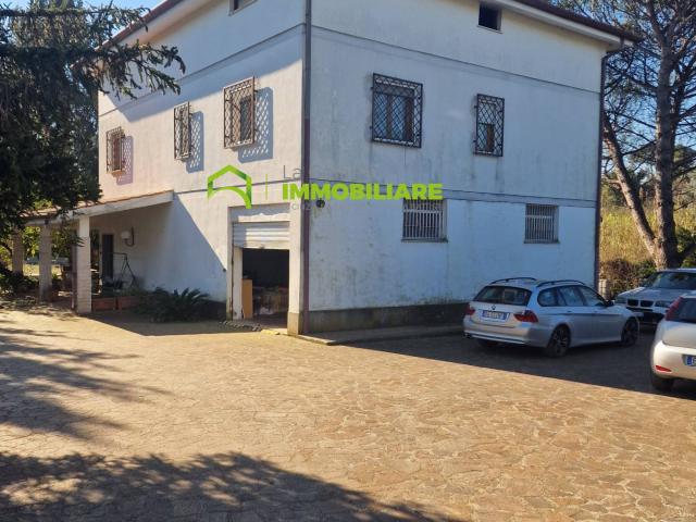 Villa Indipendente in vendita a Colle degli Dei, Roma Capitale