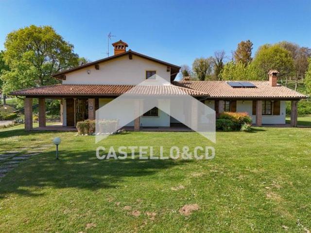 Villa Indipendente in vendita a Solferino, Lombardia
